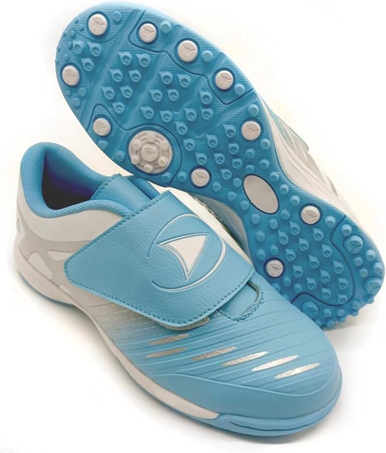 Voetbalschoenen voor en zonder veters met klittenbandsluiting