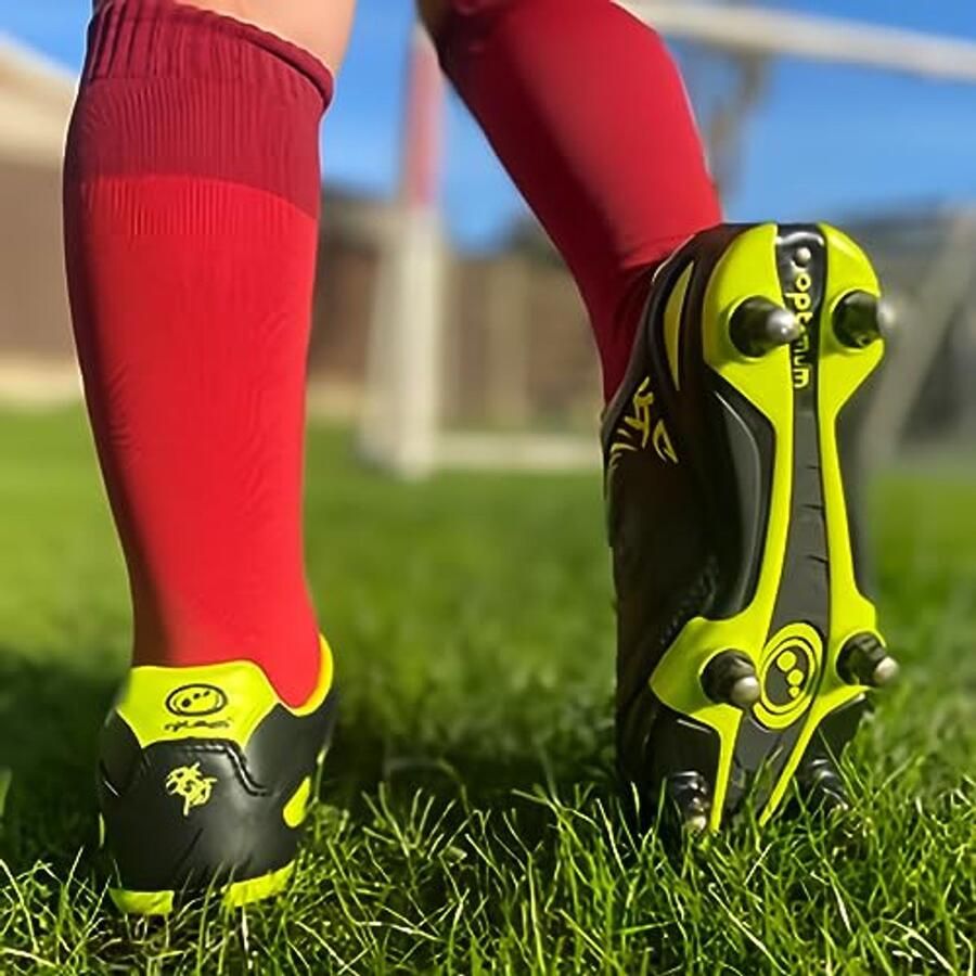 Voetbalschoenen voor jongens met 6 studs en makkelijke sluiting