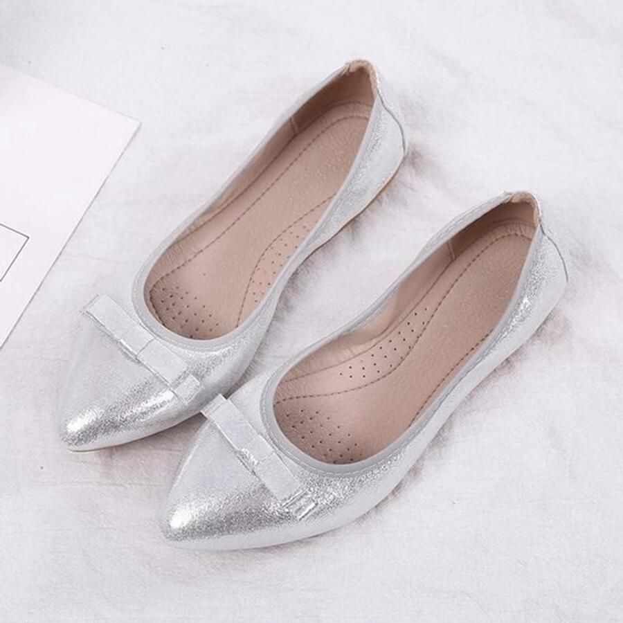 Vrouwen Ballet Schoenen Comfortabel Sparkly Rhinestone Puntige Casual Zachte Slip On Platte Schoenen met Elegante Strik Geschikt voor Feestjes Zilver