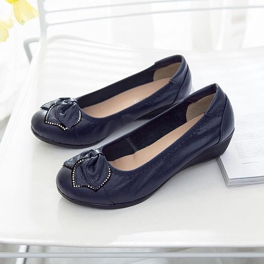 Vrouwen Zachte Lederen Platte Loafer Dames Casual Comfy Slider Lage Wedge Heel Wandelschoenen Marineblauw Geschikt voor alle gelegenheden Comfortabel en stijlvol 38.5