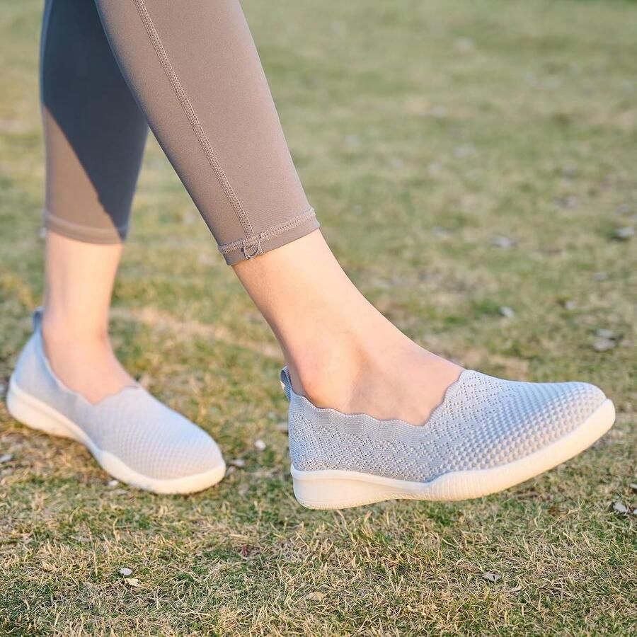Wandelschoenen Lichtgewicht Knit Slip op Mesh Comfortabele Barefoot Minimalistische Sneakers