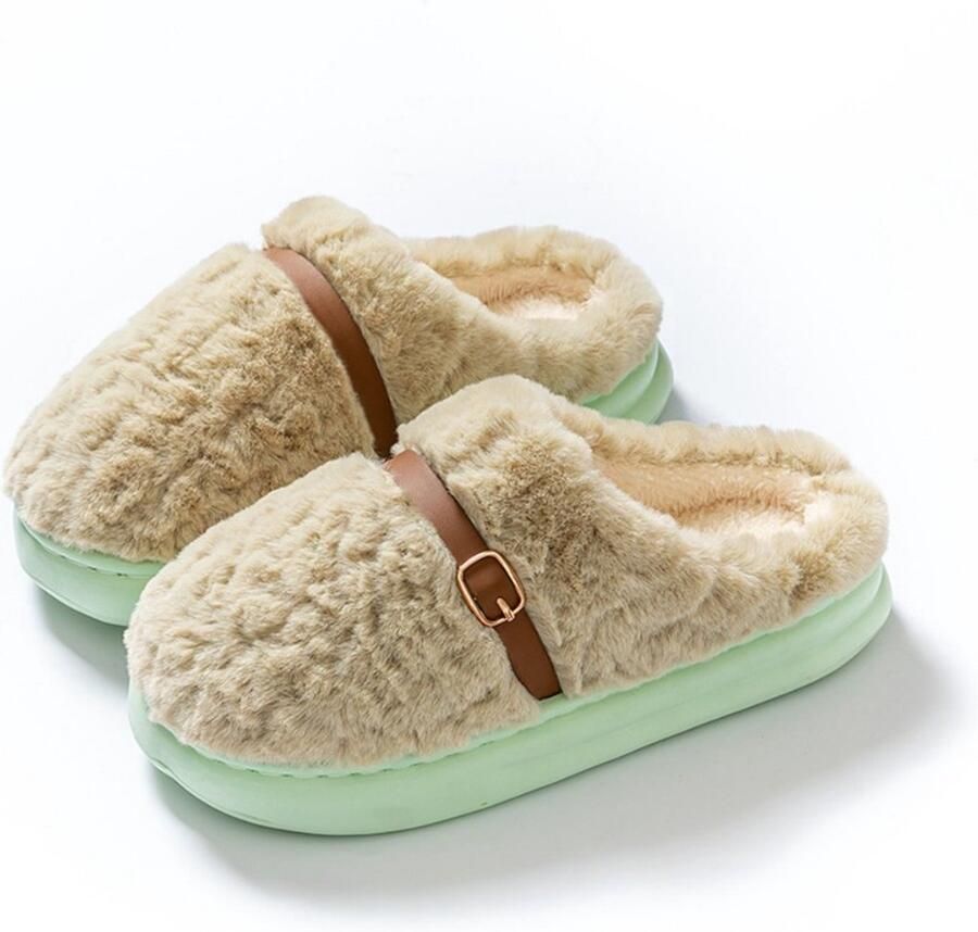 Warme pantoffels M Binnenlengte Valt klein uit Meet uw voetlengte om de juiste maat te kiezen Comfortabel en warm Dikke zool voor gebruik binnenshuis Gestructureerde antislipzool Warme pantoffels voor herfst winter