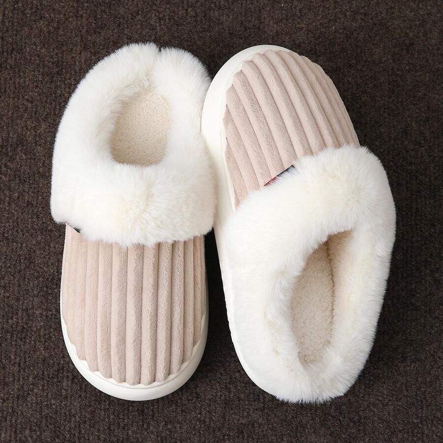 Warme winterslippers unisex warme en comfortabele wolkvormige slippers pluche slippers voor thuisgebruik in de winter Khaki