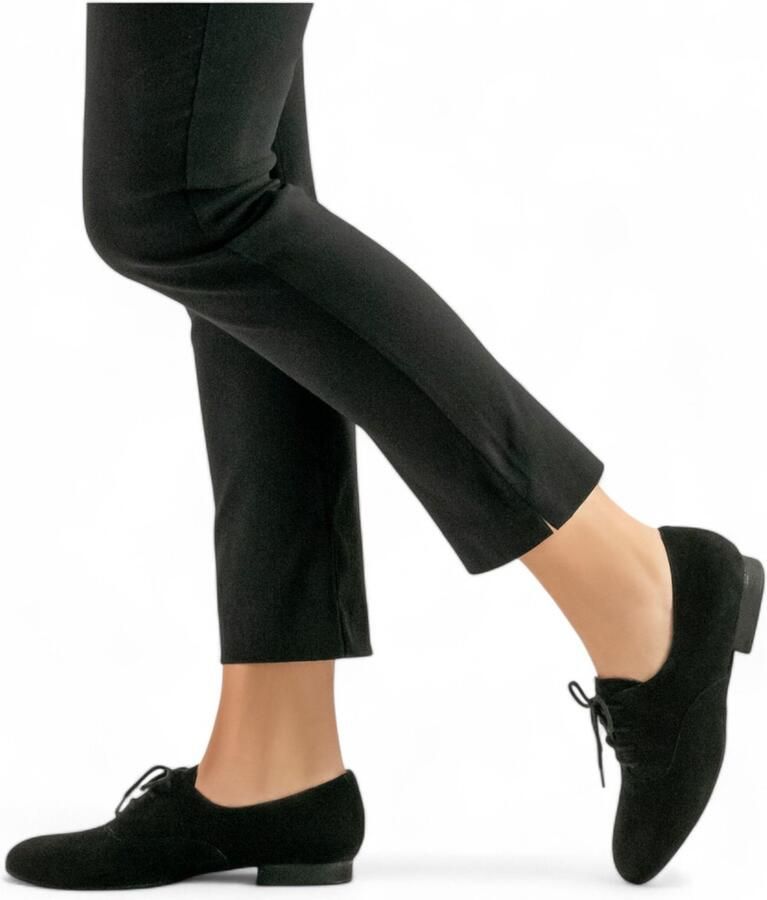 Werner Kern Franca Dames dansschoenen practice training dansschoenen suede zool vetersluiting lage stabile hak Ballroom Latin Salsa Kizomba en Tango Werner Kern zwart