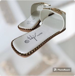 Wit slippers Tara zomer collectie