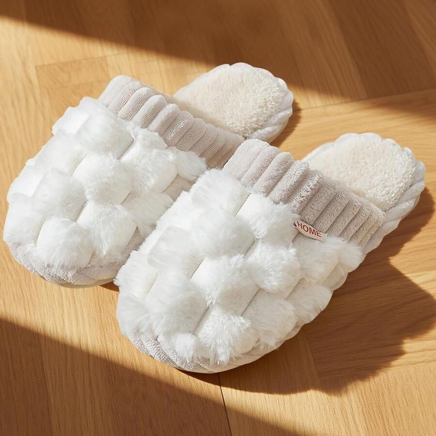 Zachte en comfortabele fluffy slippers voor dames met memory foam en antislip zool ideaal voor thuisgebruik