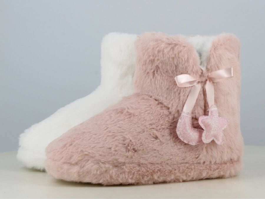 Zeer zachtige en stevige pantoffels met maan en sterretje stevige zool met goede grip lijk comfortabel en warm wit