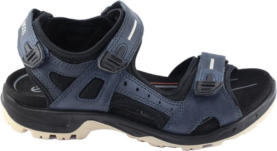 ECCO Offroad Yacat