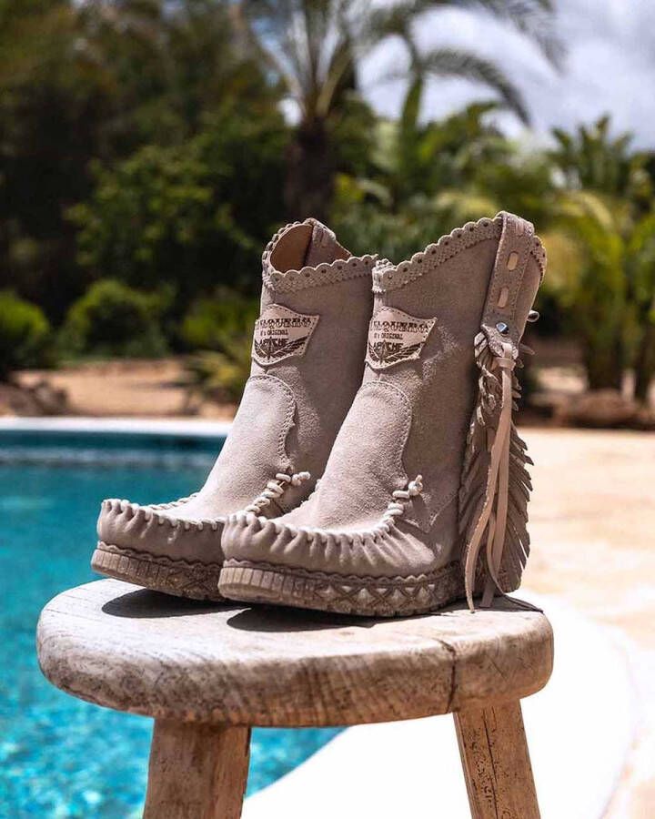 El Vaquero DINAH SILVERSTONE CORDA lever taupe 40