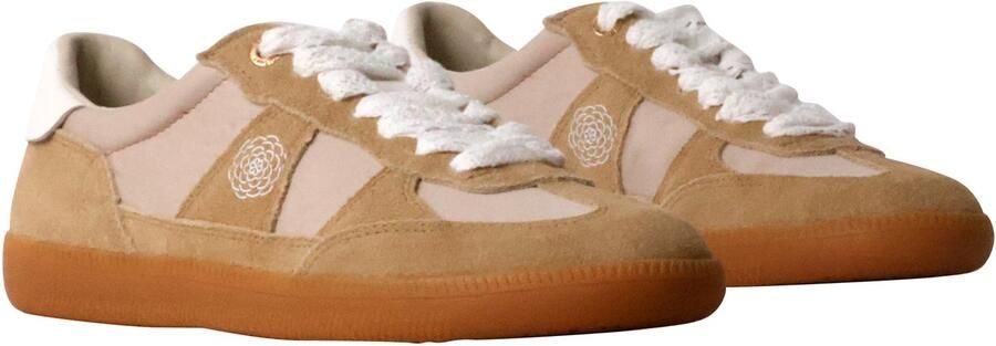 Emilie Karston Baskets en cuir Cherry