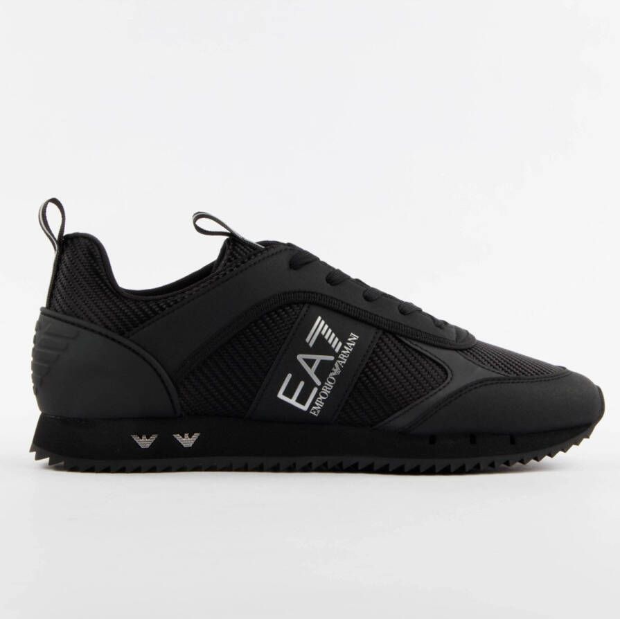 EA7 Emporio Armani Sneakers met treklus model 'BLACK & WHITE CARBON'