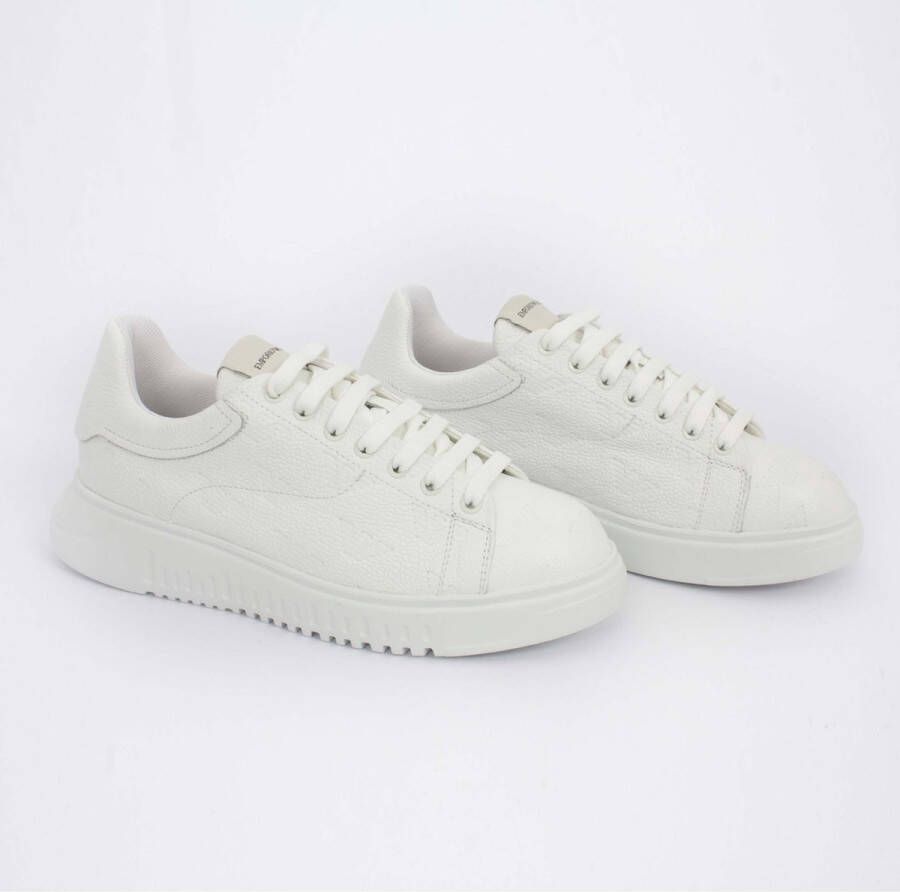 Emporio Armani Stijlvolle Sneakers voor Mannen en Vrouwen White Heren