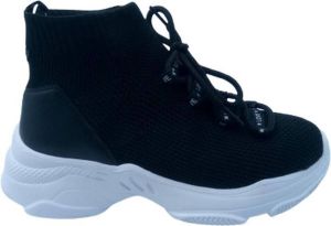 Ewoll Hoge Sneaker zwart met hoge zool Aansluitende schoen