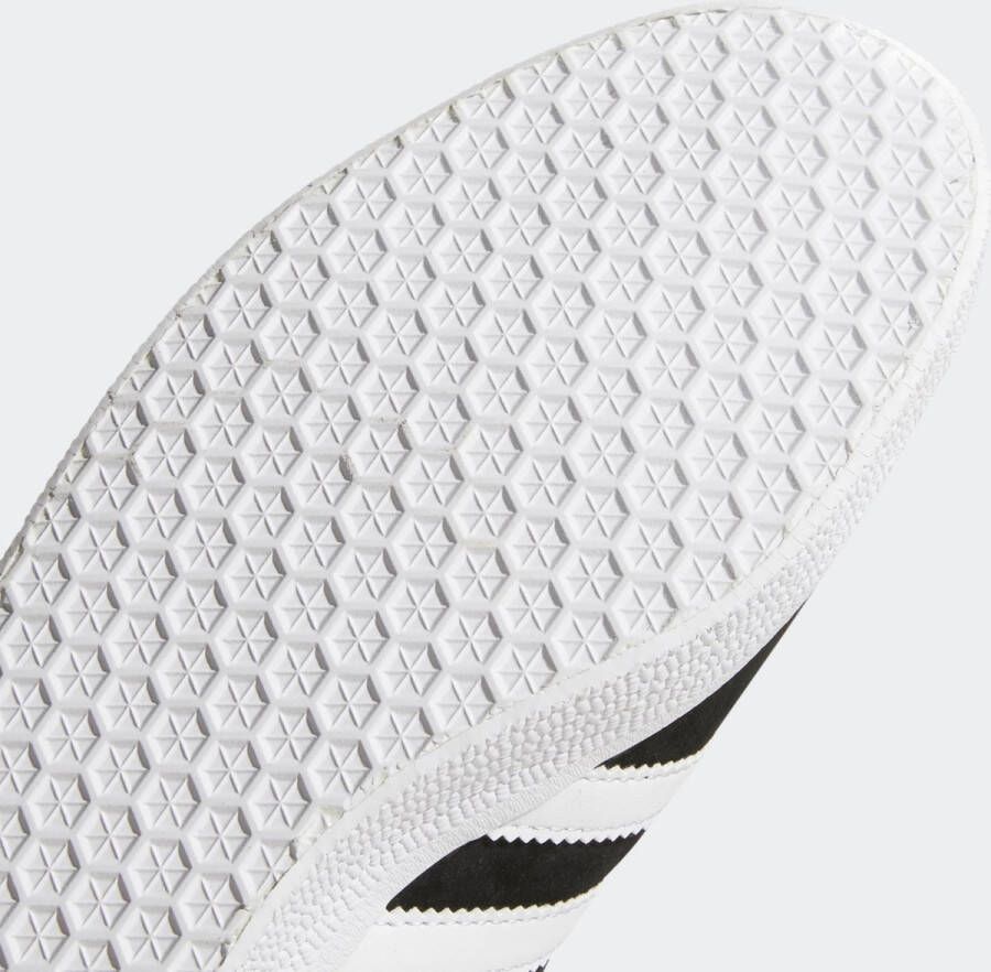 Adidas Originals Gazelle Sneaker Fashion sneakers Schoenen dgh solid grey white gold met. maat: 45 1 3 beschikbare maaten:42 43 1 3 44 2 3 45 1 - Foto 13