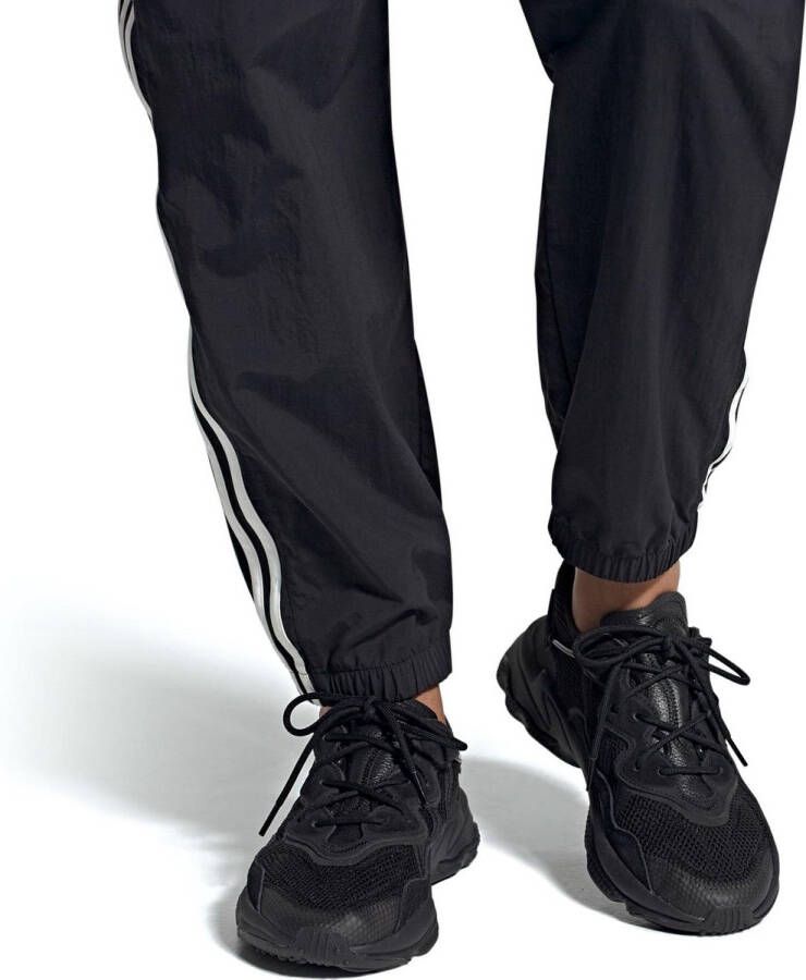 adidas Originals OZWEEGO Schoenen Unisex Zwart