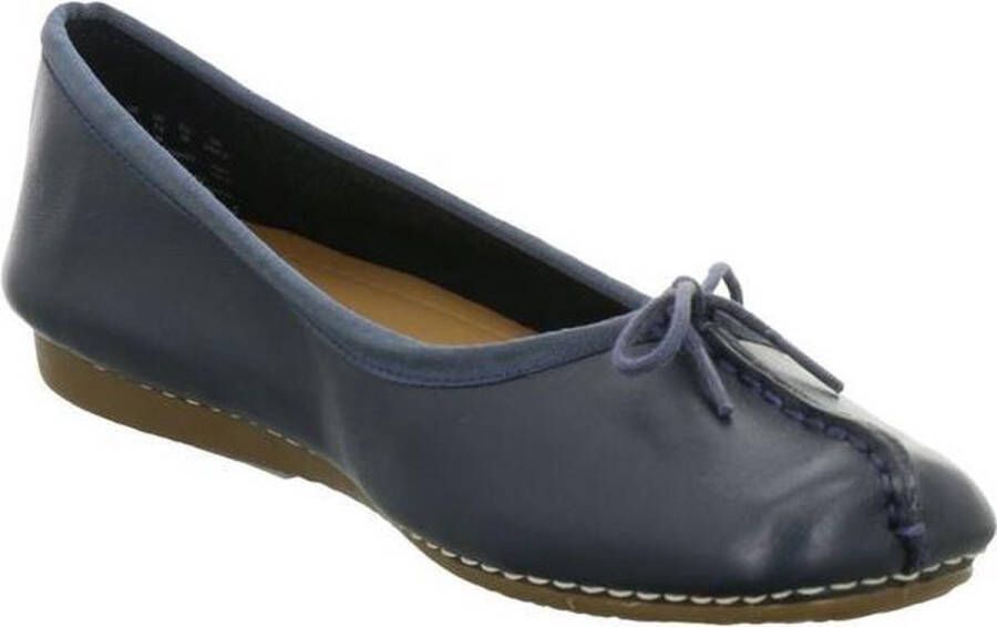 Clarks Damesschoenen Freckle Ice Navy Leather