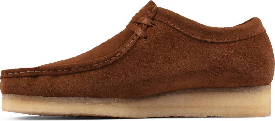 Brown leather sales clarks wallabees