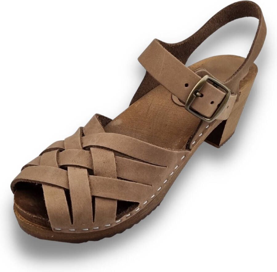 DINA Betty heels nubuck leer coffee brown hak met hielriem gevlochten