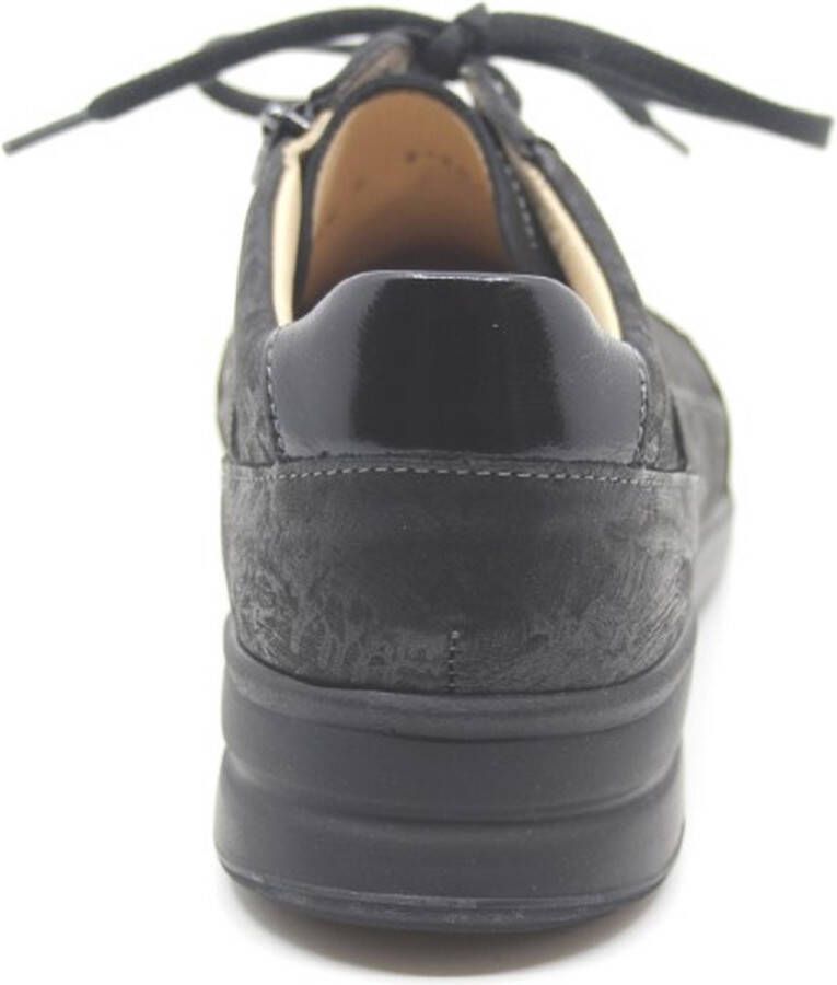 FinnComfort Finn Comfort PRATO 02286-902491 Zwarte dames veterschoen met dempende loopzolen