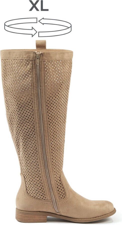Gabylou XL laarzen voor brede kuiten Model Colette Lt Beige