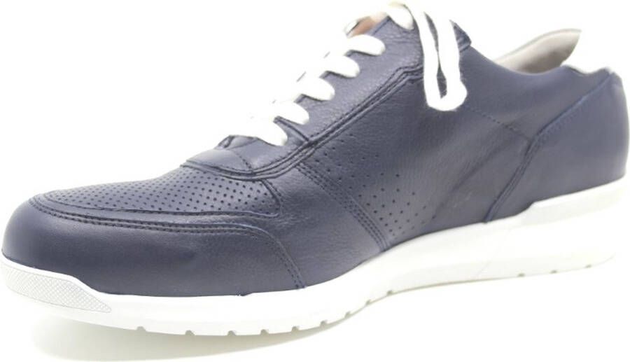 Gijs 2035 blauwe gladleren heren sneaker met veter en uitneembaar voetbed