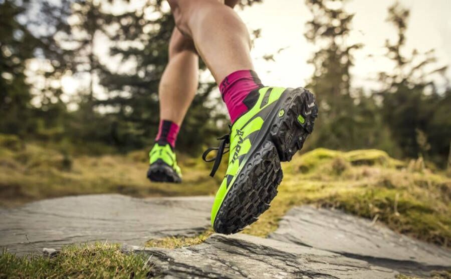 Inov-8 TrailFly Ultra G 300 Dames Sportschoenen Hardlopen Trail groen zwart