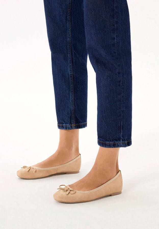 Kazar Beige ballerinas with square toes