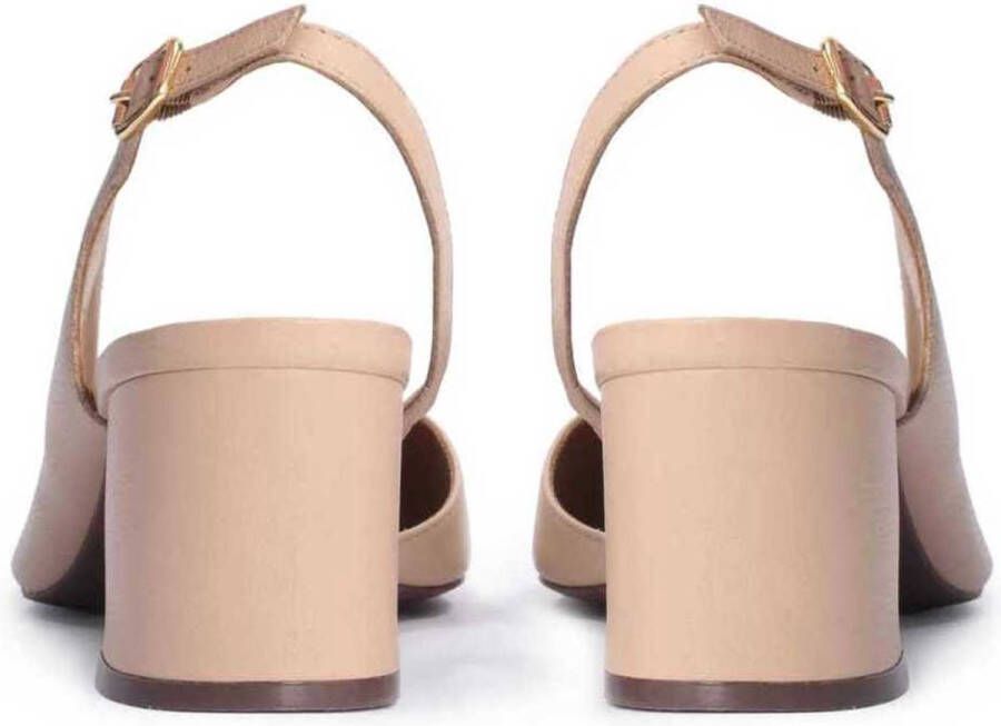 Kazar beige leren pumps met onbedekte hak en een volle teen