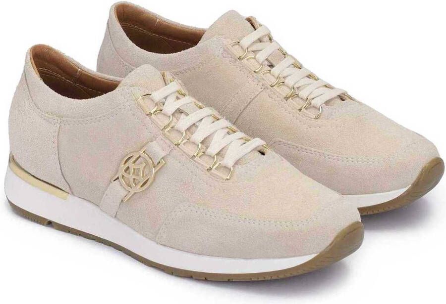 Kazar Beige suède dames sneakers versierd met een monogram