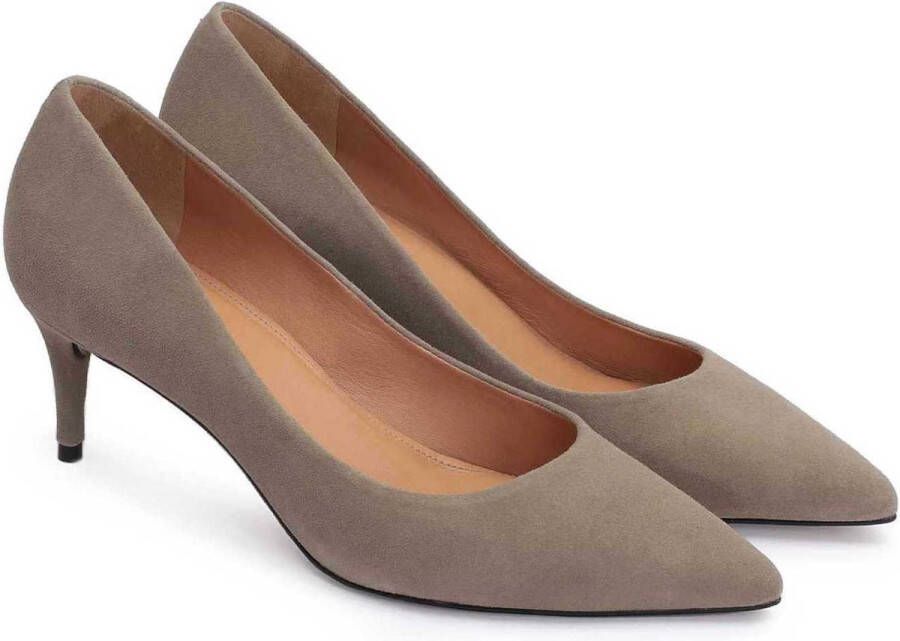 Kazar Donkerbruine pumps op een comfortabele lage hak