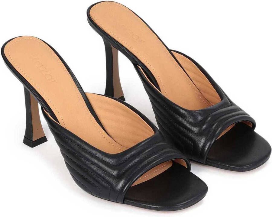 Kazar Elegante zwarte damesmuiltjes op een trendy hak