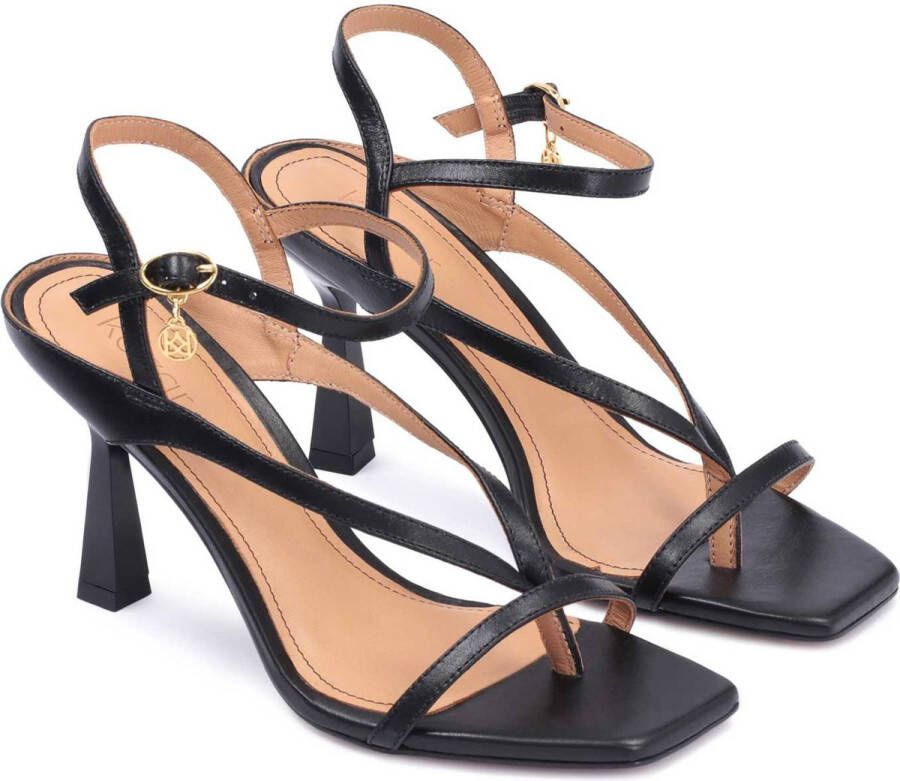 Kazar Elegante zwarte sandalen met effectieve bandjes