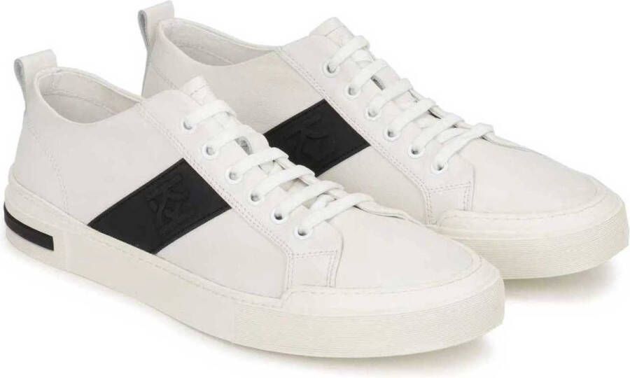 Kazar Gebroken witte herensneakers met zwarte inzetstukken