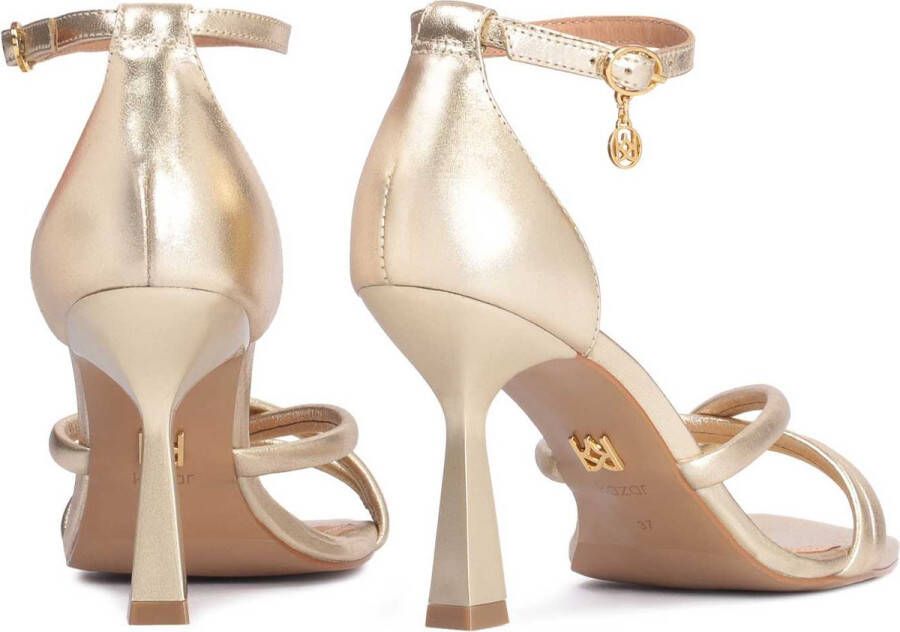 Kazar Gouden sandalen met een bedekte hak en een vierkante teen