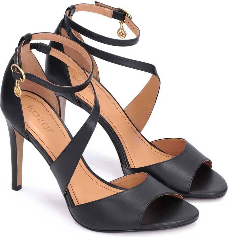 Kazar Klassieke zwarte leren sandalen met een kruisbandje