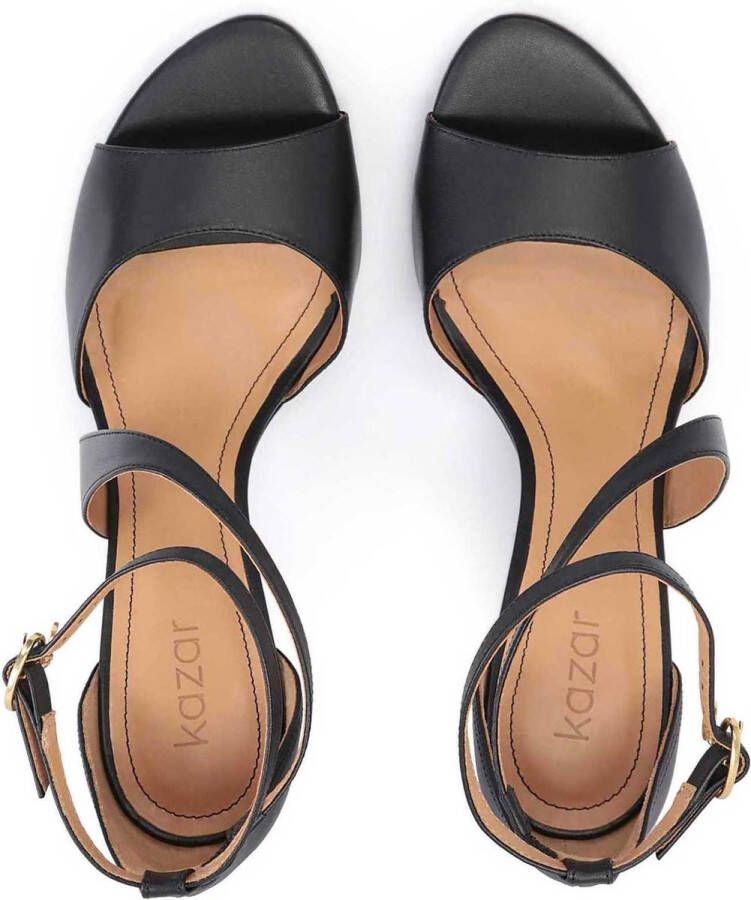 Kazar Klassieke zwarte leren sandalen met een kruisbandje