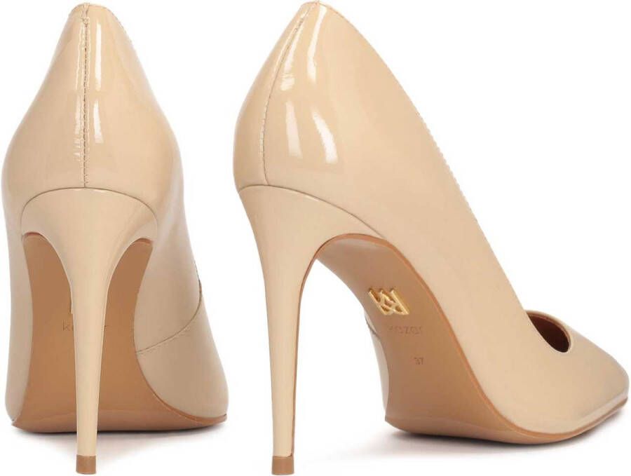 Kazar Lacquered minimal style pumps