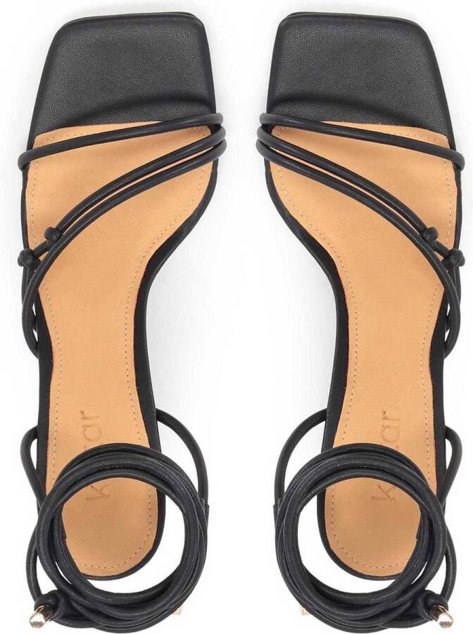 Kazar Leren sandalen met decoratieve knopen