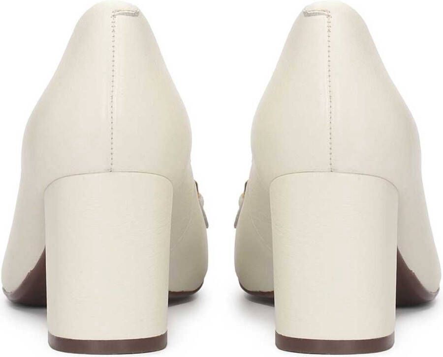 Kazar Pumps on a comfortable heel decorated with tassels