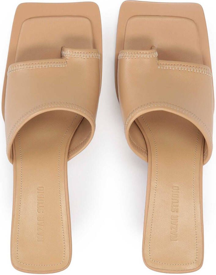 Kazar Studio Flip-flops on a comfortable heel in full grain leather