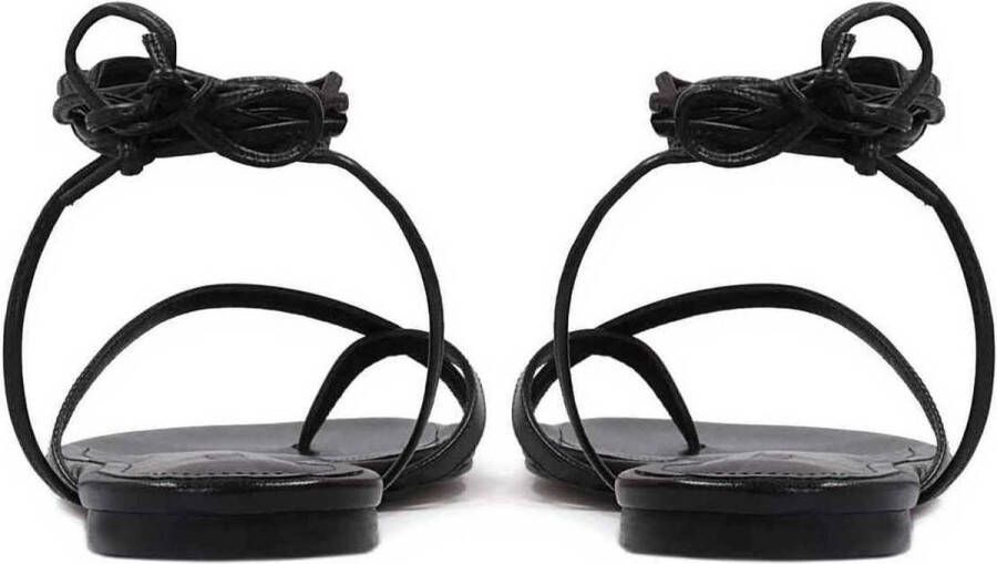 Kazar Zwarte sandalen met vetersluiting en platte zolen