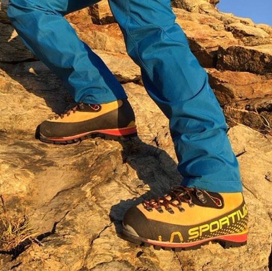 La Sportiva Nepal Cube Goretex Wandelschoenen Geel Zwart 1 2 Man