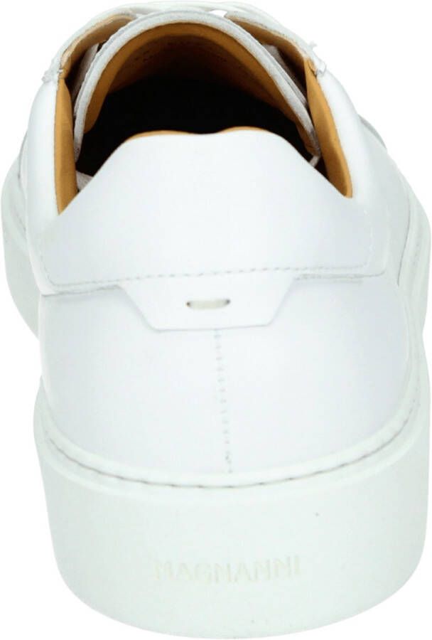 Magnanni 24720 Volwassenen Lage sneakersVrije tijdsschoenen Wit beige