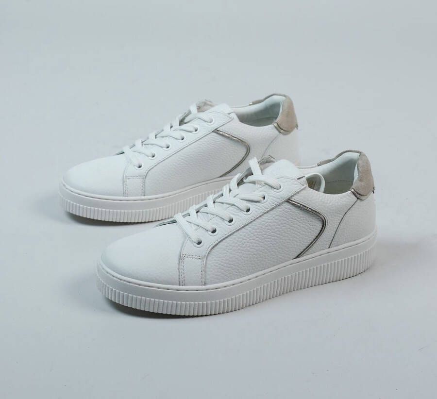 Manfield Dames Witte leren sneakers