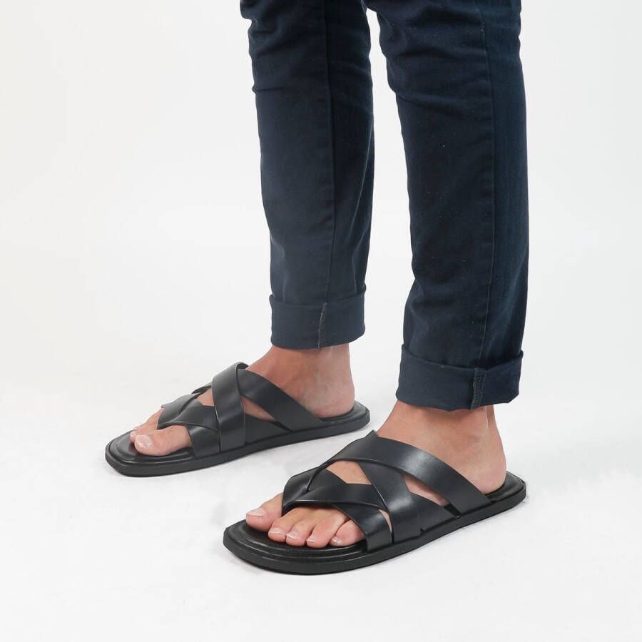 Zwarte leren slippers online