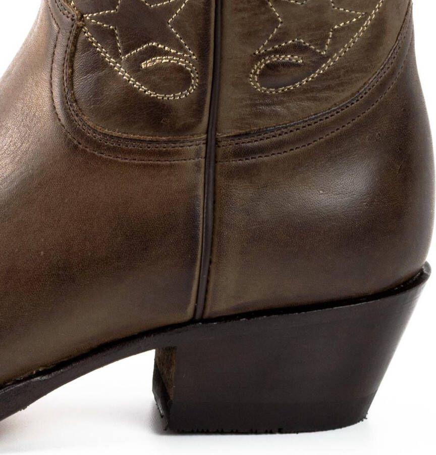 Mayura Boots 2374 Kastanje Dames Cowboy fashion Enkellaars Spitse Neus Western Hak Echt Leer