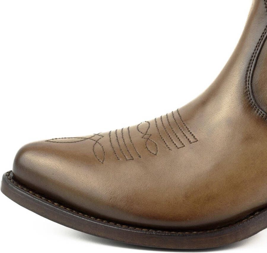 Mayura Boots 2487 Hazelnoot Cowboy Western Fashion Enklelaars Spitse Neus Schuine Hak Elastiek Sluiting Echt Leer