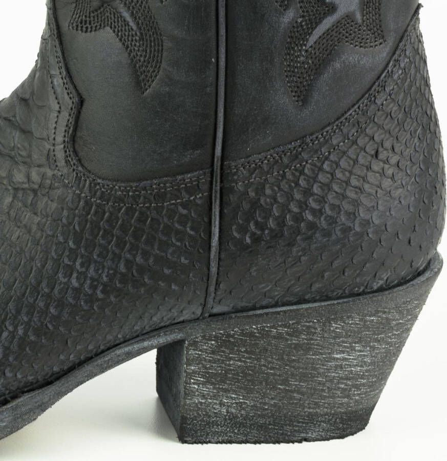 Mayura Boots Alabama 2524 Zwart Lavado Dames Westernlaars Spitse Neus Hak Hoge Schacht Echt Leer