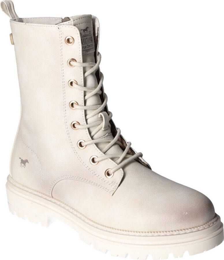 Mustang dames veterboot Ecru