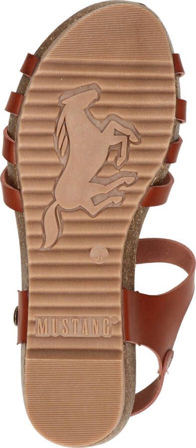 Mustang Sandalen Plat Sandalen Plat cognac